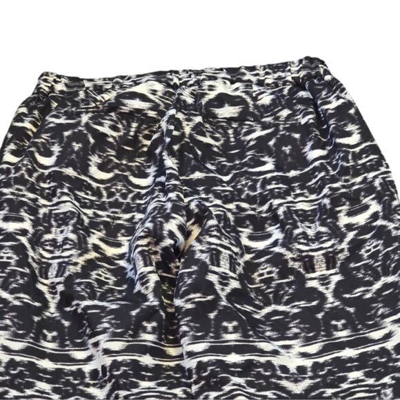 J. Crew Black and White Blurred ikat Drapey Pant size 2 - Picture 7 of 13